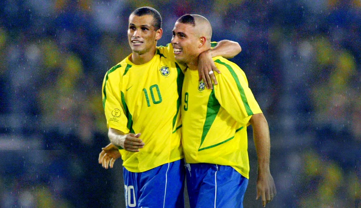 而纪钰爱无 而纪钰爱无